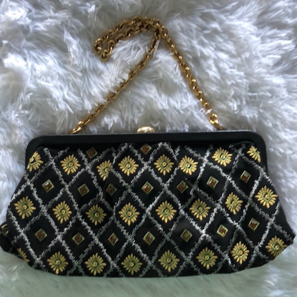 Stunning beaded Talbots evening bag. - Picture 2 of 7